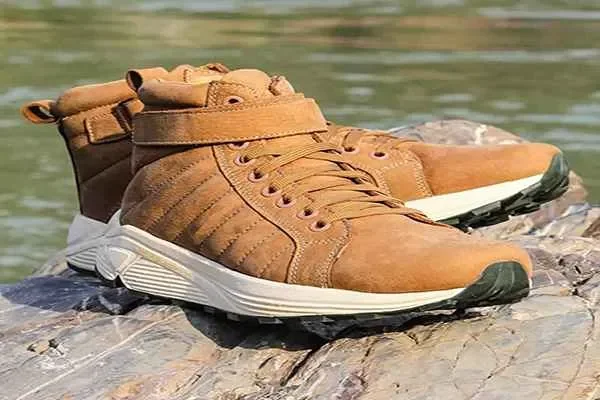 Image of: Woodland Store